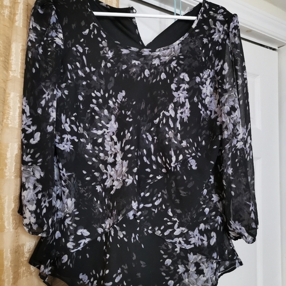 Ricki's Peplum Floaty top 3 tiers - Picture 2 of 8